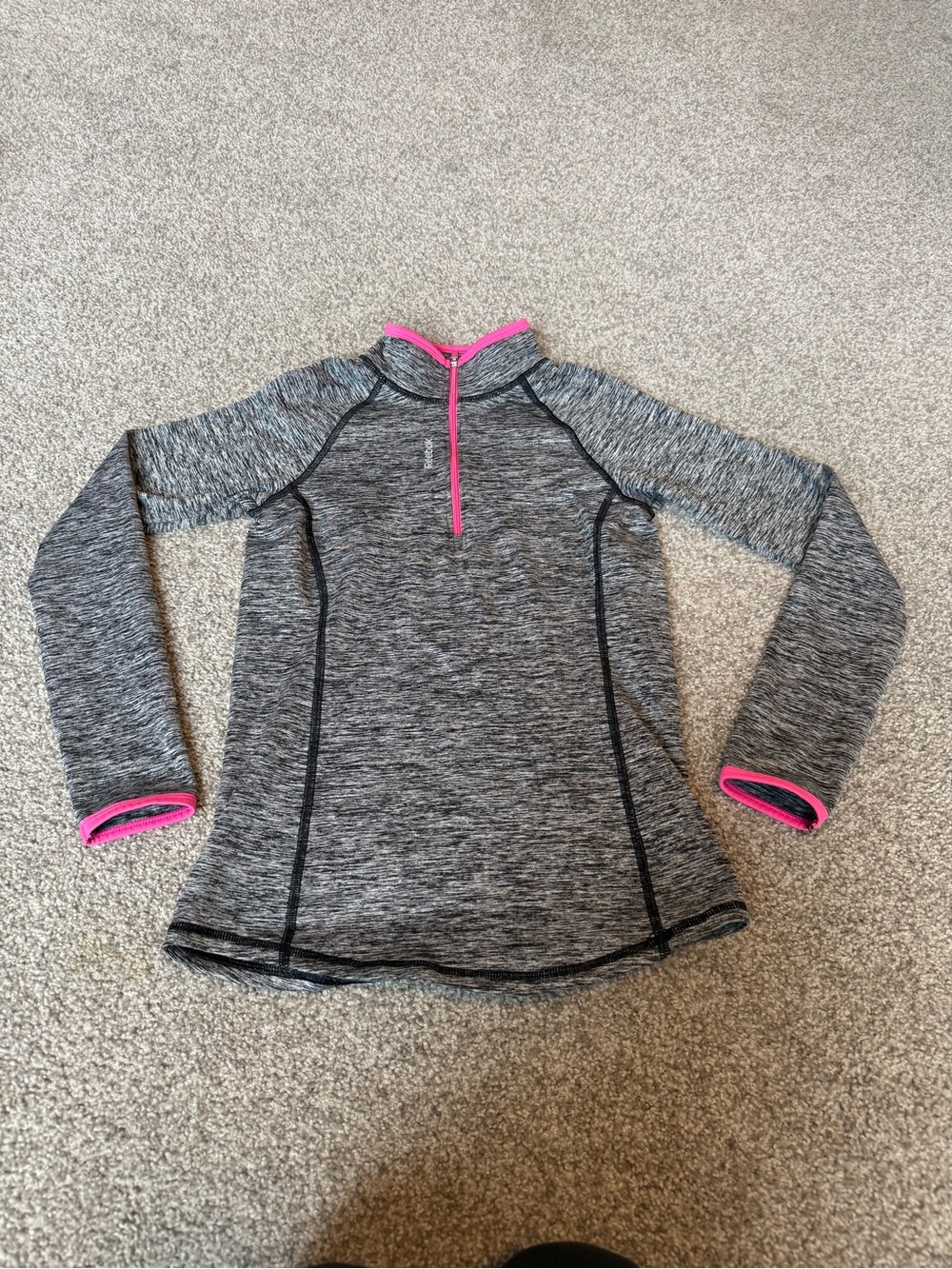 Reebok Heather Gray Pullover with Pink Trim. Medium M 10-12